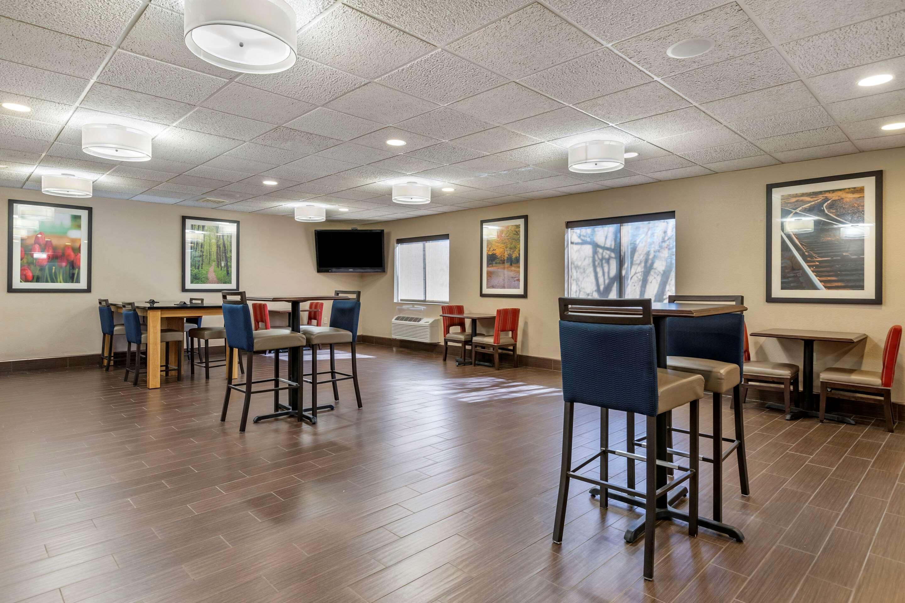 Comfort Inn & Suites Paw Paw Eksteriør billede